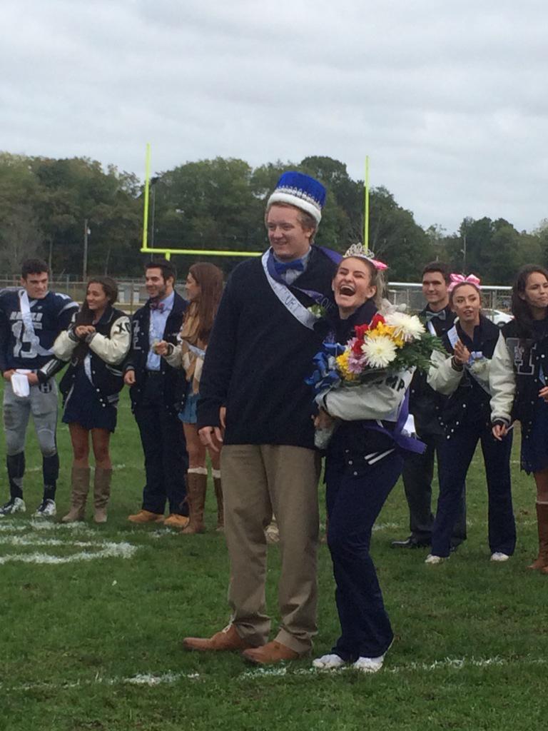 Congrats Ryan and Alli! 👑🙆🙇👑 Homecoming King and Queen!