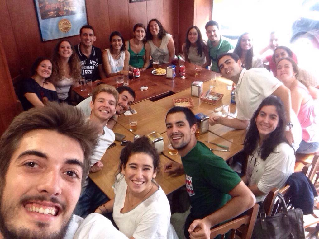 sscc_iberica's tweet photo. Convivencia de los voluntarios de Regina Mundi!! Cuál es tu voluntariado?? http://t.co/9WvcStPJMV