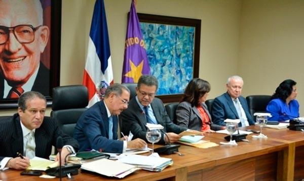 PLDenlinea's tweet photo. Se reúne el Comité Político.

Convocatoria para las 7PM en la Oficina Presidencial.

http://t.co/RHzhGZkUF3 http://t.co/2CWLm0ztCV