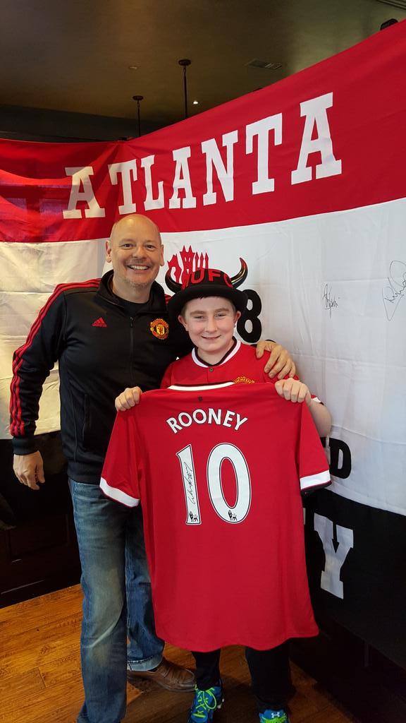 atlmufc's tweet photo. @gary_bailey1 @ChevroletFC @MakeAWish #ATLMUFC continuing to make his day. http://t.co/DCbIP6cN0p