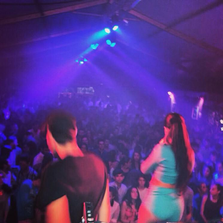 Una imagen vale más que mil palabras un placer actuar ayer junto a mis bailarines para Almodóvar del río (Córdoba )🎤
