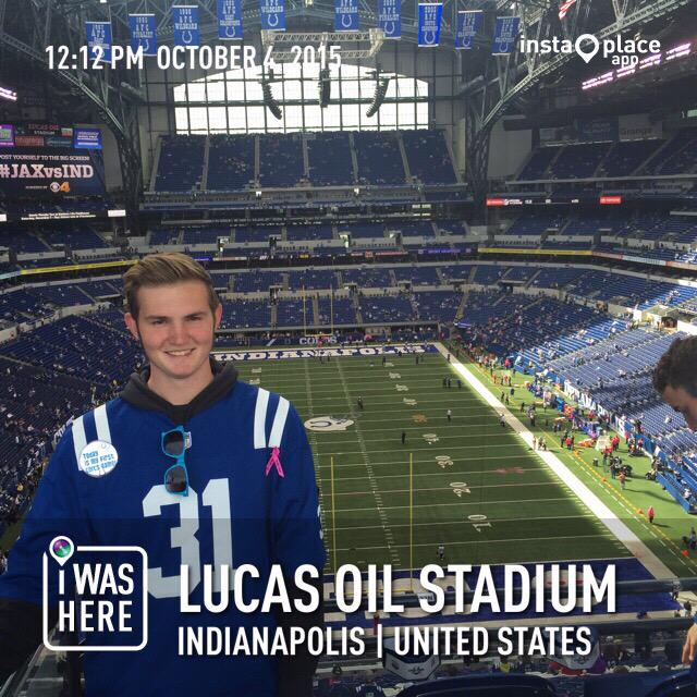 jewells07's tweet photo. We brought our #ForeignExchangeStudent to his #FirstColtsGame. #AndriesFromBelgium #JaxVsInd #GoColts http://t.co/R2o46xILgA