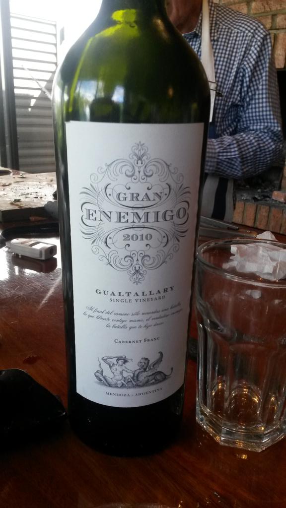 JuanDvoskin's tweet photo. Domingo en muy buena compañia gracias @alevigilmalbec http://t.co/8YZsiYNj2z