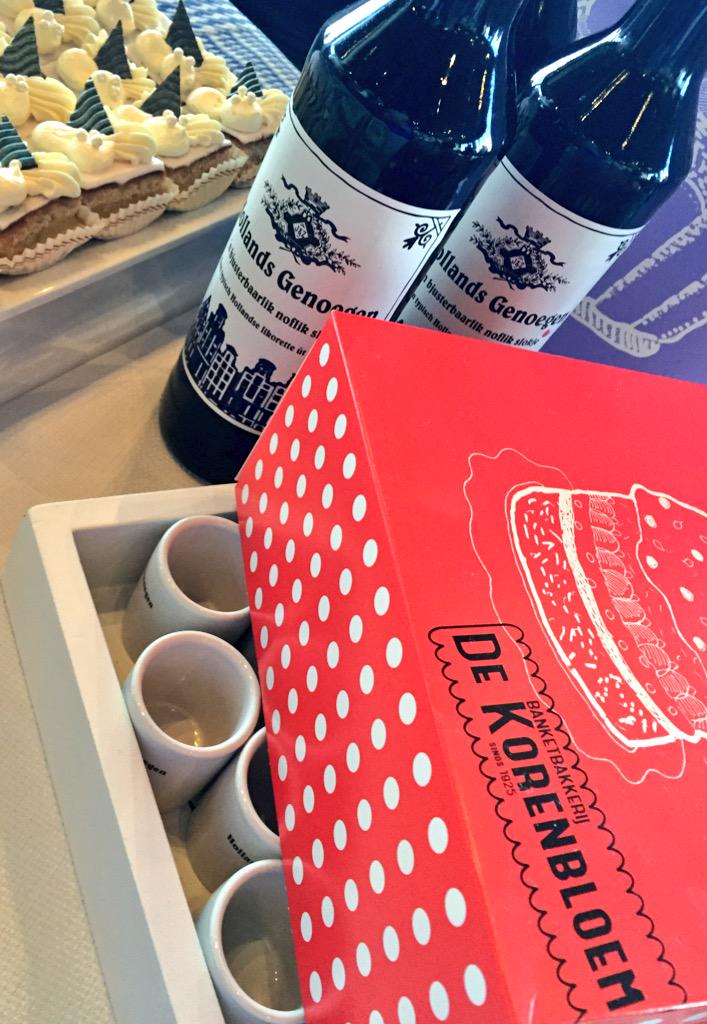 WeduweJoustra's tweet photo. Mooie samenwerking @FryslanCulinair

@HollandsGenoege @BanketSneek
Én Beerenburgkaas #JohanneHoeve http://t.co/GqW5jm3ZUb