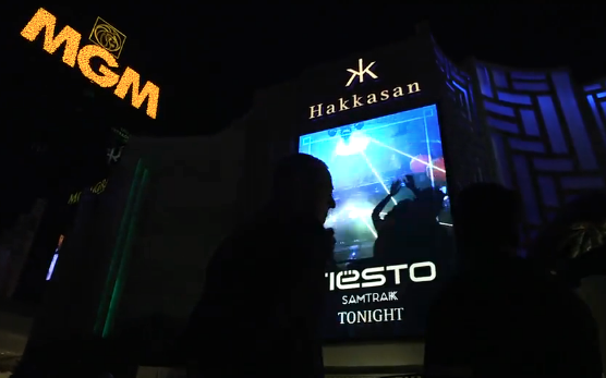 AKGaudio's tweet photo. Watch @SamTrakk take the stage with @tiesto on Ep. 15 #YourShotUSA http://t.co/3A6PMHWrLf http://t.co/wqURoT5aF2
