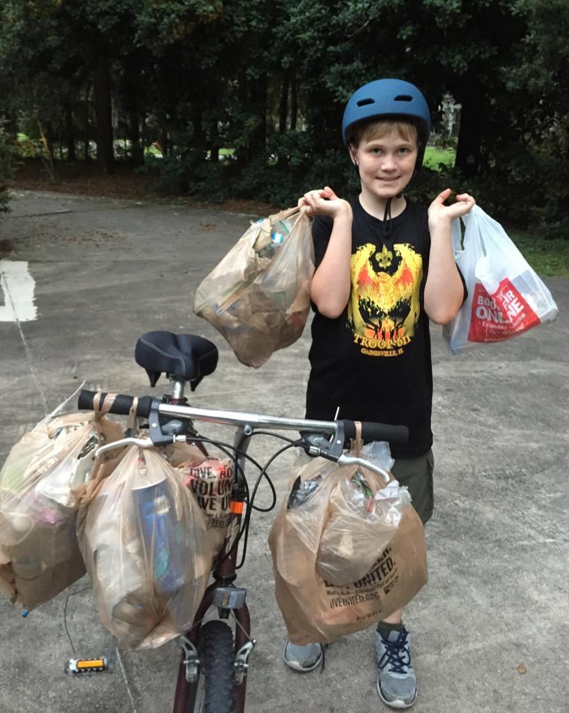CESchmidt_UF's tweet image. Doing our community service run - 2 hrs and 5 bags of litter! Every little bit helps! Do your part @KeepACBeautiful