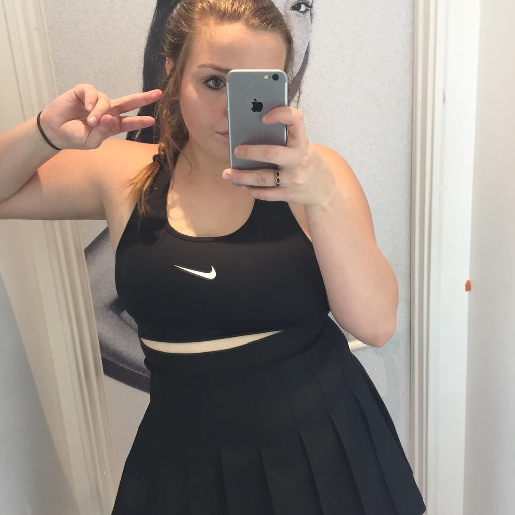 Amblcrog Pen On Twitter Sexy Chubby Slut Is Hot As Fuck In Her Tennis Skirt I Wanna Cum All