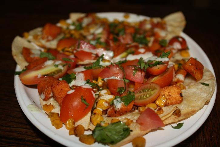 Nachos anyone? monicacoulter.com/4/post/2015/10… #vegetarian #recipes #ontheblog #mindfulmeals #comfortfood