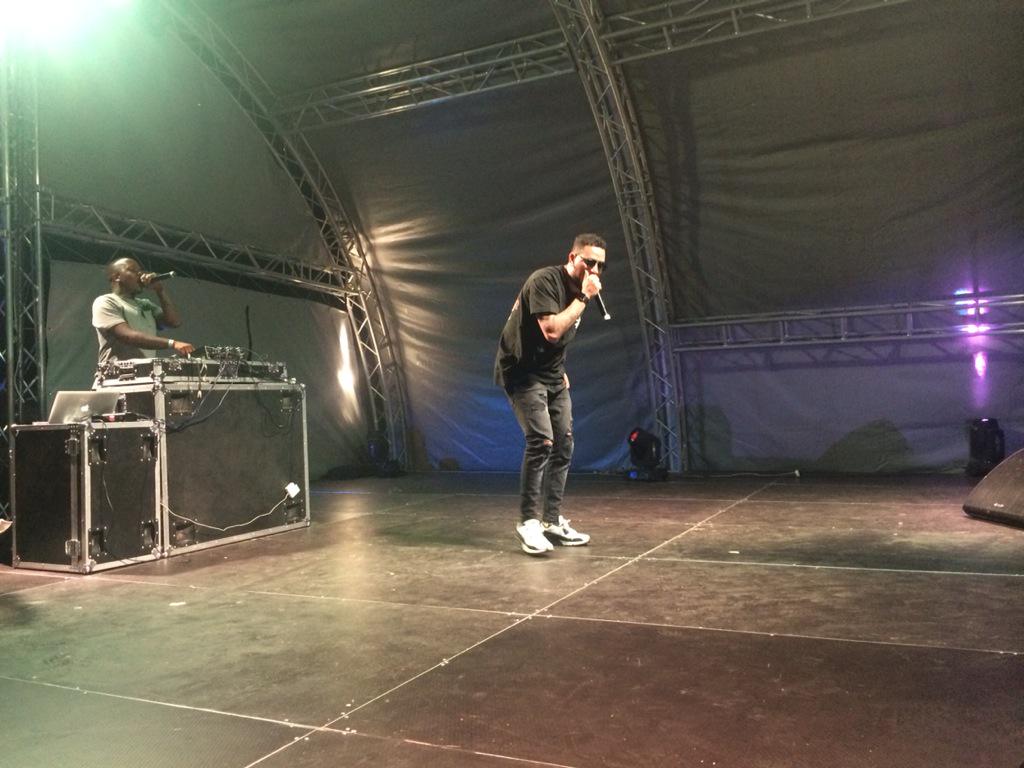 MbuyiseniNdlozi's tweet photo. AKA is killing it at the #EFFTurfloopParty http://t.co/2D2AuJqYM9