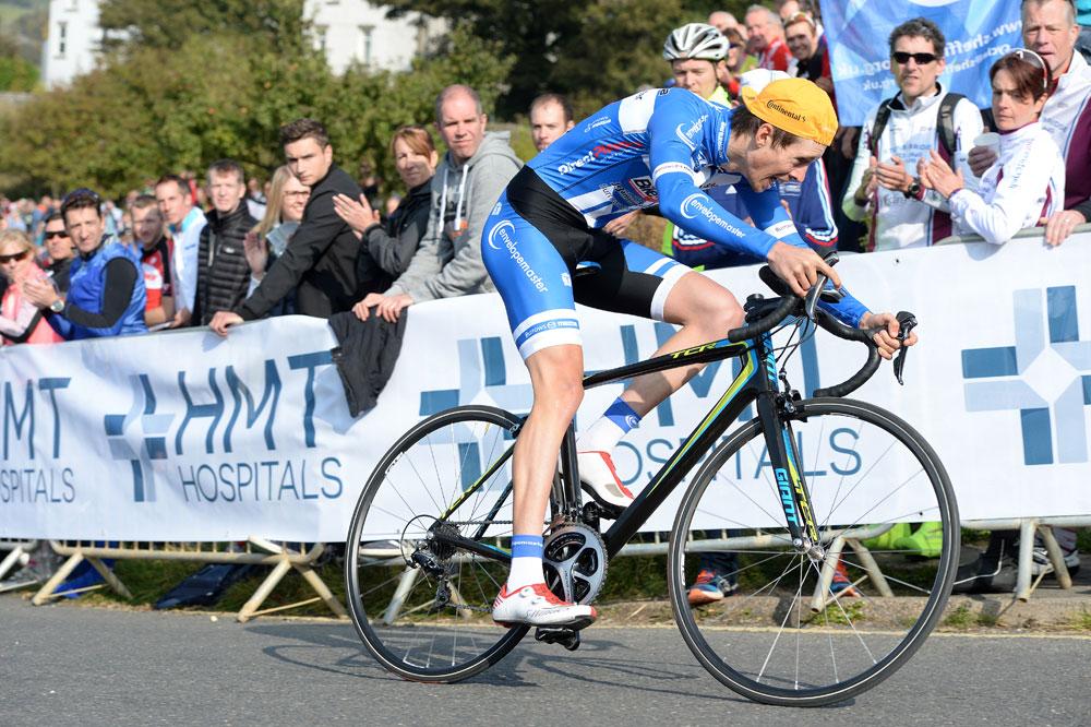 cyclingweekly's tweet image. Monsal Hill-Climb 2015 in pictures (+ brief report/results) | trib.al/7aw1SiG