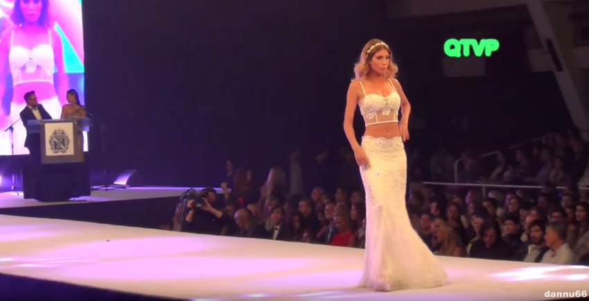 dannu66's tweet photo. @FlorFourcade_ Belleza y encanto natural :) #Desfile #MissSanIsidro #Tattersall #QTVP http://t.co/6tsx1ZqTmG