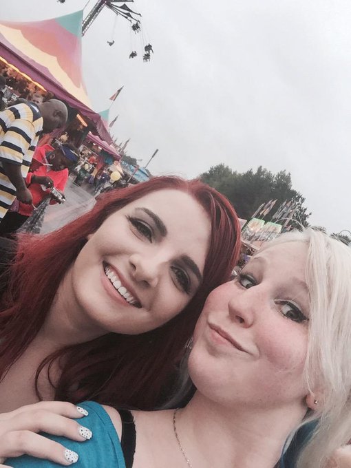 At a fair with @AllieBayMFC :D :D http://t.co/T4g8ieEygM<a class="tags" href="/tag/alliebaymfc">@alliebaymfc</a><a href="/tag/atm"class="tags"><span>#atm</span></a><a href="/tag/asstomouth"class="tags"><span>#asstomouth</span></a>
