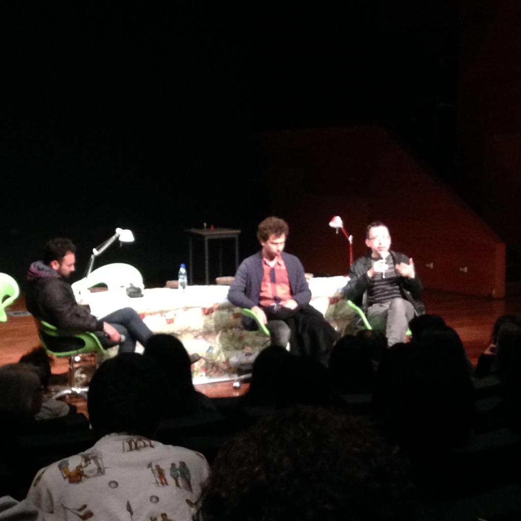 EDECCHILE's tweet photo. Conversatorio post lectura moderado por Benito Escobar con @viguerahayden http://t.co/8nErcTRnlL