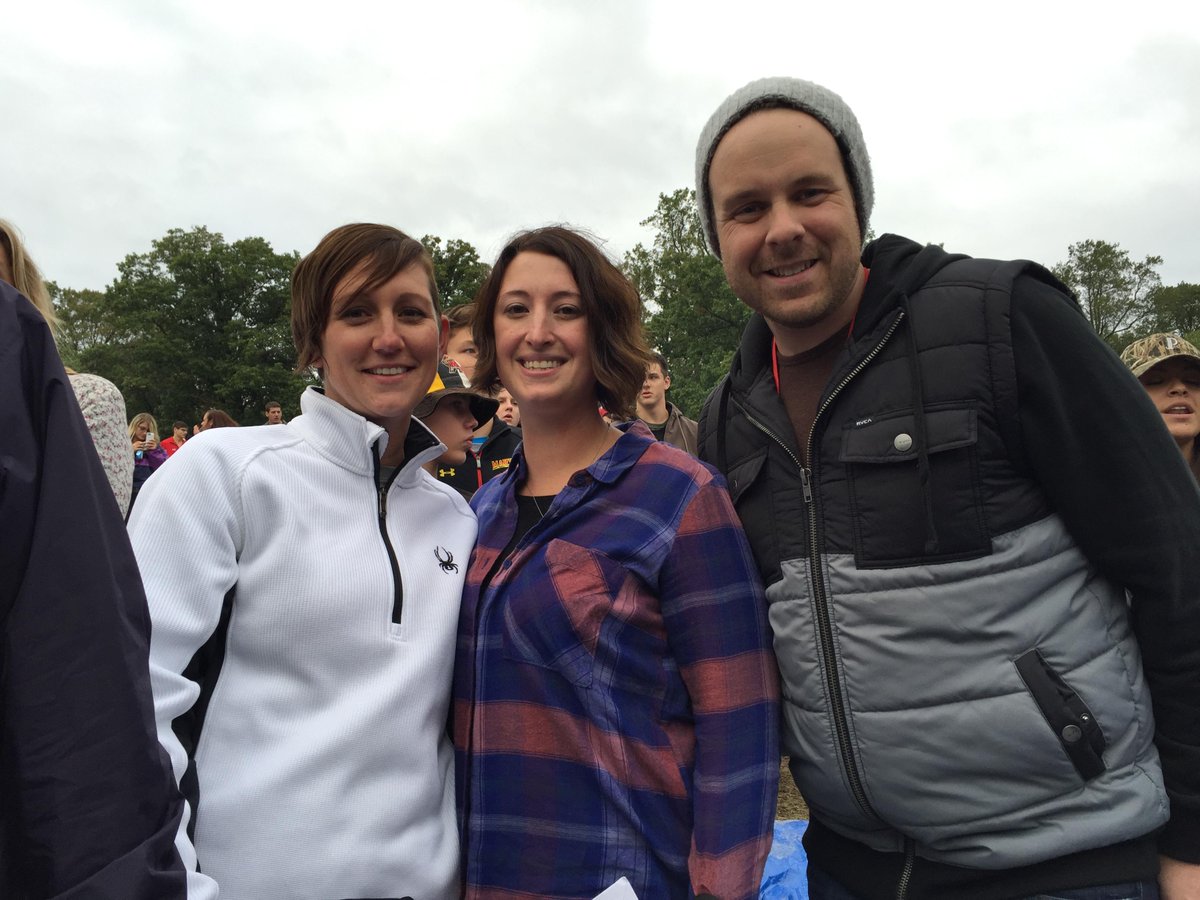 WPOC's tweet photo. Our Kameen Eye Associates upgrade winners Paige and Amber with St. Pierre. On their way to the front row!! #WITC http://t.co/Z9IDmD7hsY