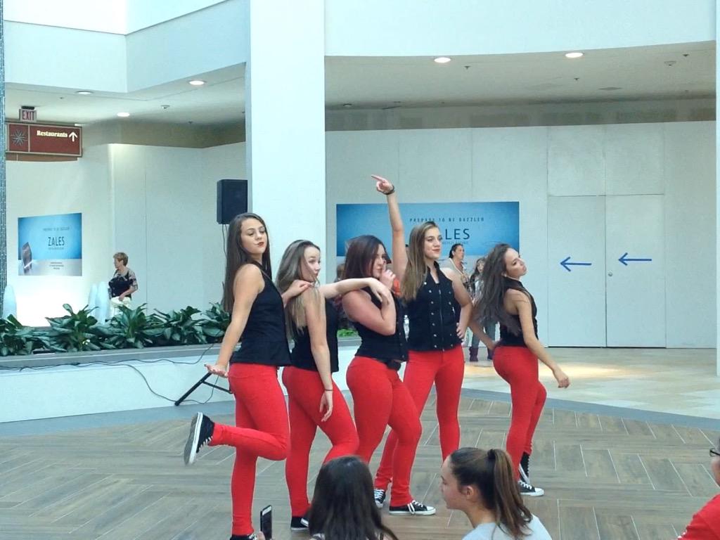 AGDanceCrew's tweet photo. being fifth harmony for the day 😉 http://t.co/JAZ4zRUyxF