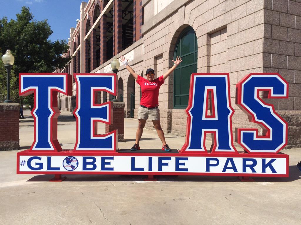 MooreJocelyn10's tweet photo. @Rangers @STalkRangers @thejoshhamilton @ElvisandrusSS1 @AdrianBeltrePro #ALW2015 #TexasRangers #love #NeverQuit http://t.co/tDEMQwEtNU