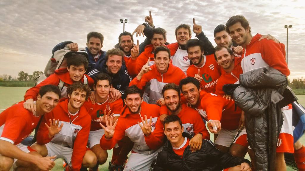 Muy buen partido para terminar primeros y clasificar a semis!!! Excelente grupo.. <a href="/bancoprovhockey/">Banco Hockey</a> #perdontero🙏🏻