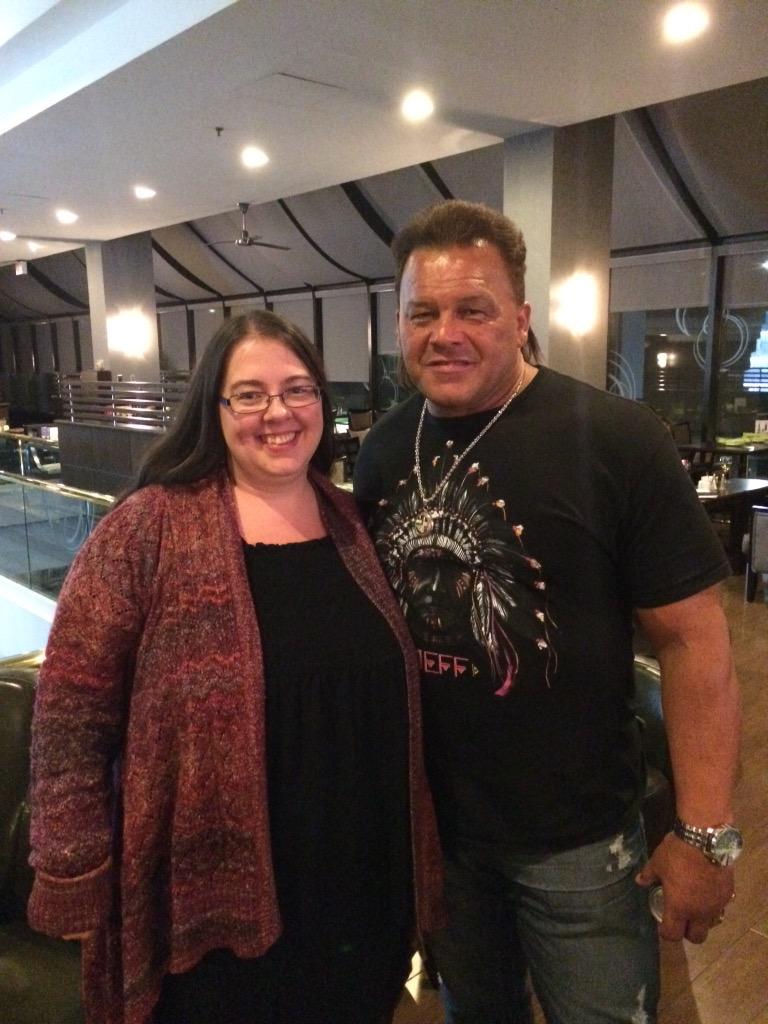 kgordon666's tweet photo. @NativeTatanka had a great time at @Hamiltoncomic!! Thanks for taking the time to take a picture with me 😍😃 http://t.co/K2GDtfvPKA