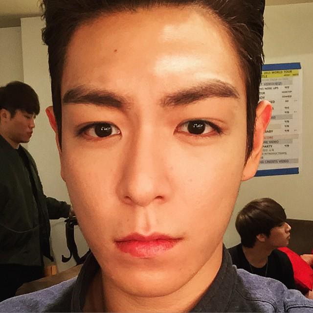 뚱탑 - [Update] SNS của TOP * Tháng 10/2015 CQhU6kkUEAAN9FL