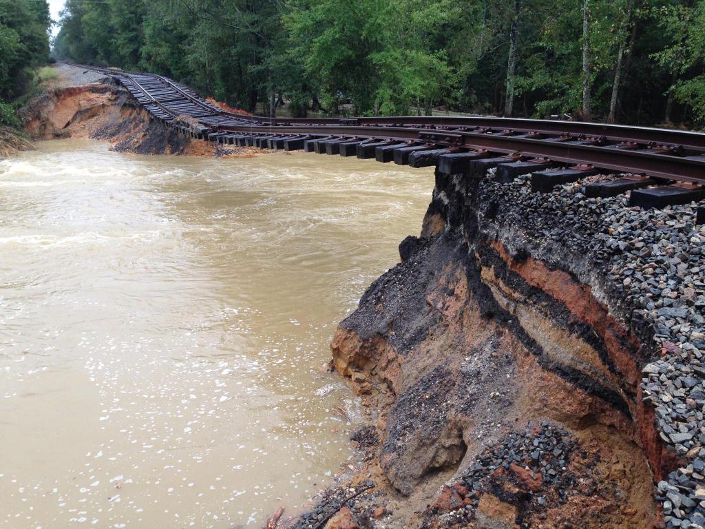 ktguen's tweet photo. Columbia, or Temple Run course? http://t.co/DOD5NB4FZn
