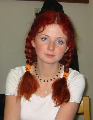 Lena Katina 

( V of t.A.T.u. )

Happy 31st Birthday!!!

4 Oct 1984

Russian Pop Icon 
