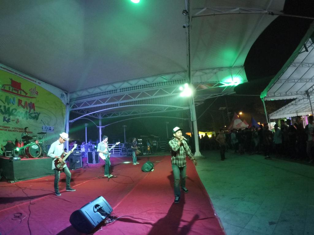 pekan raya banjarmasin ke-3 #band #reggae #2okt #uyeee