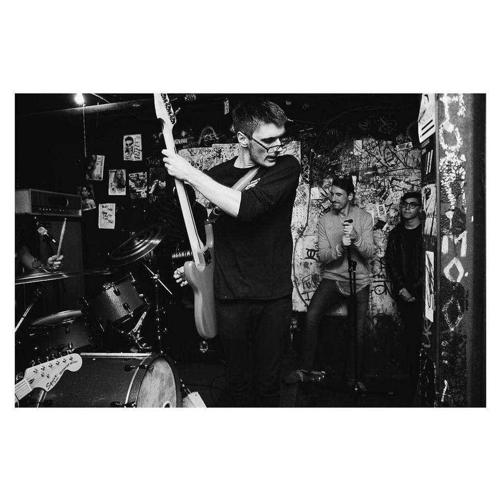 black_dunes's tweet image. Hell Mary/The Meatlocler/10/4/15

#hellmary #themeatlocker #nj  #nyc #vsco #vscocam ift.tt/1M5nZHo