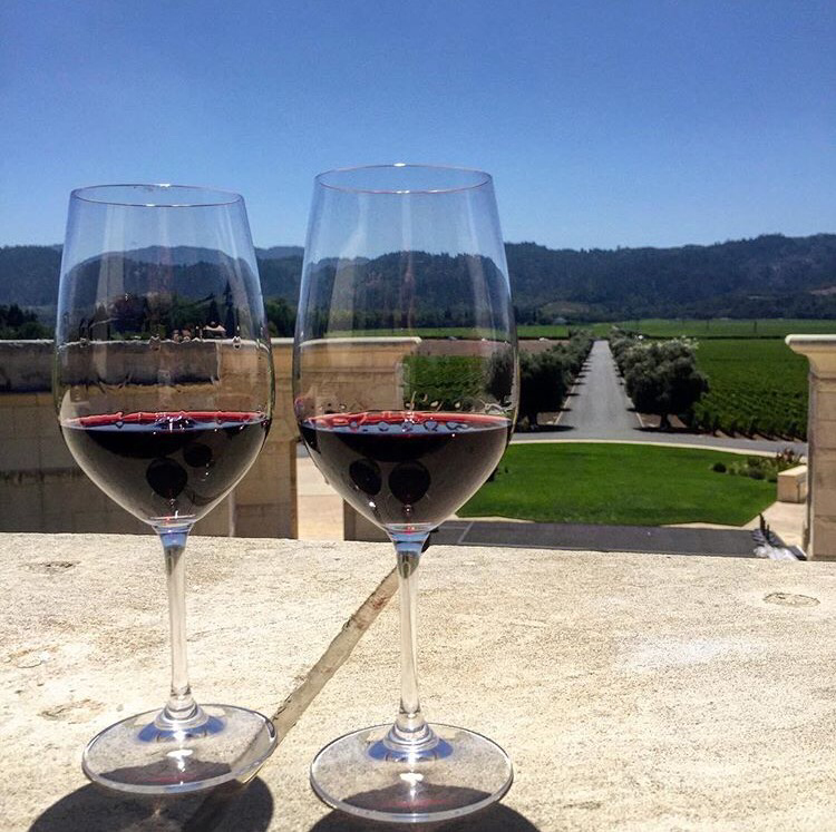 mywanderwine's tweet photo. Happy Monday! Share with your #wine bestie who’d you like to share this glass with #wanderwine #winelover #winesg http://t.co/cTE9yQI8s6