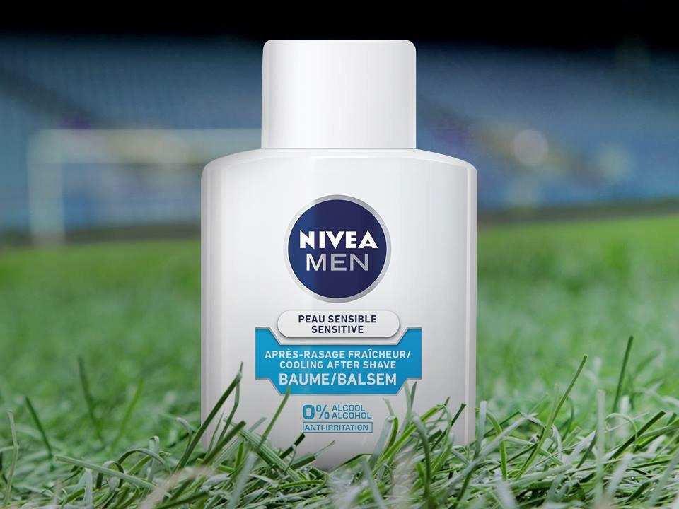 Scheerbrand is verleden tijd. Een plens koud water en onze verkoelende aftershave helpen het te voorkomen.