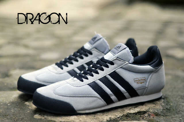 Sepatu Adidas (Kode: A-4). Size 39-44. IDR 220.000. Minat? PIN: 2B132C07 / SMS-WhatsAp: 089612232263.