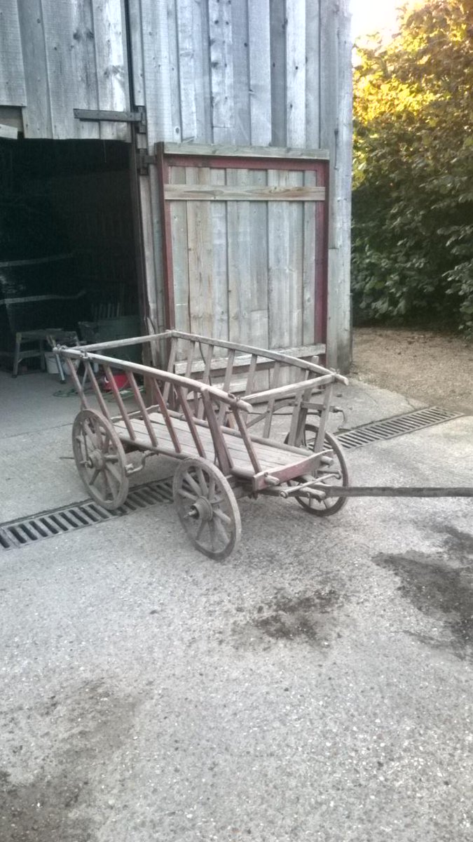 The Style Academy tweet media