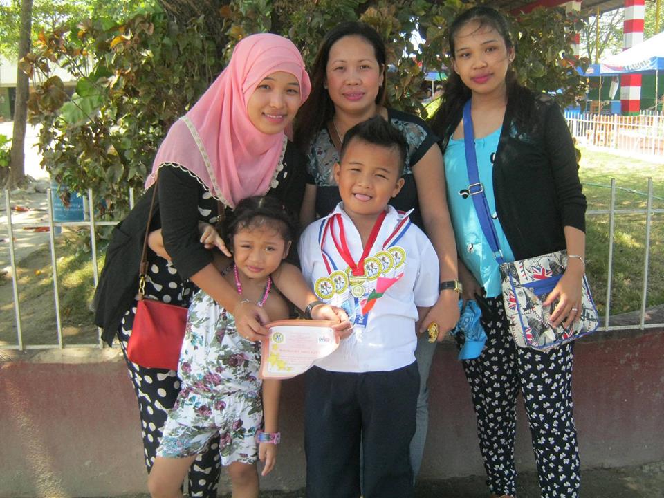 AnnaPamlian's tweet photo. my couzins http://t.co/Fvt6w0YVl3
