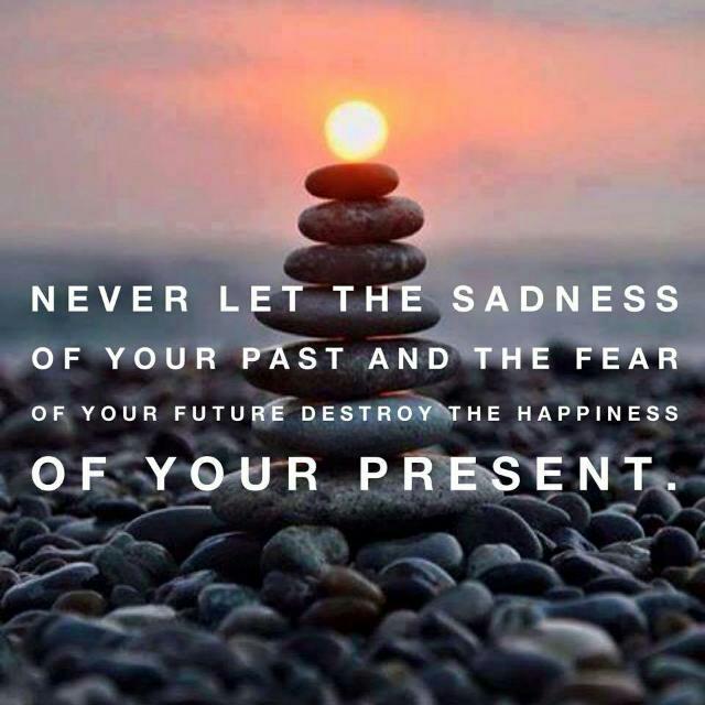 QualitrioArtist's tweet photo. Mag julle 'n geseënde week geniet! May you all have a blessed week!! #qualitrio http://t.co/THoOZpXDeE