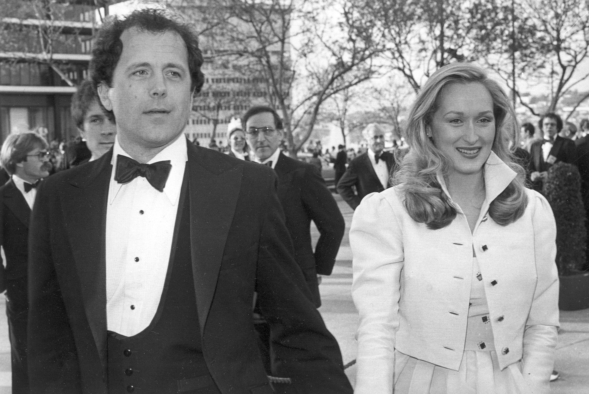 Vogue Japan メリル ストリープ 彫刻家である夫ドン ガマーとの37年間におよぶ結婚生活はいまだに順調 夫婦円満の秘訣は Http T Co Bvsf0sqdui Http T Co Ja4fur9tcg Vogue Japan メリル ストリープ 彫刻家である夫ドン ガマーとの37年間におよぶ結婚生活はいまだに順調 夫婦円満の秘訣は Http T Co Bvsf0sqdui Http T Co Ja4fur9tcg