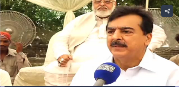 SAMAATV's tweet photo. Burial of #AsadGillani today in #MusaPak Shaheed Darbar, #Multan.
Watch report: http://t.co/bEWOeGUmcY http://t.co/TTBwQDlvb7