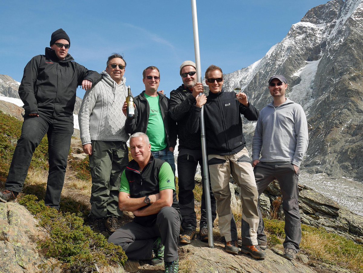 Mattenbach's tweet photo. Bei schönstem Herbstwetter: Wanderung zur Fafleralp, Samstag 26. September 2015. #Mattenbach &amp;  #Escapenet http://t.co/5bUfTt4WM8