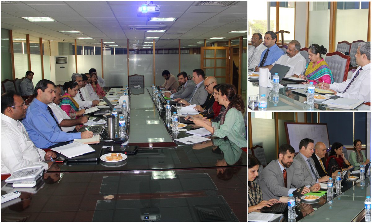 UrbanUnitGop's tweet photo. #NewCityProject Team meets with the @WorldBankSAsia Jobs and Competitiveness Project Mission http://t.co/bqWSYJVC60