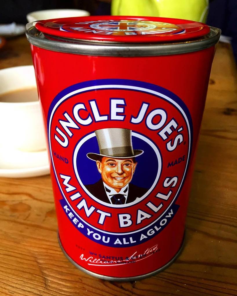 Guffy's tweet photo. Just for old times sake. #markcollier #thisisdare #goodtimes #unclejoesmintballs http://t.co/9d3XZJANel