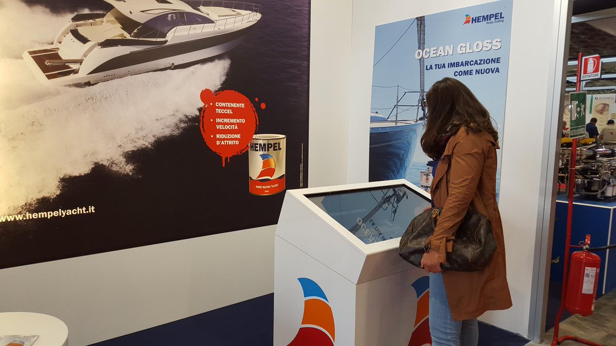 Back at 55th International #BoatShow of Genoa with Hempel: let's have fun with our #Touch Colour Configurator!
