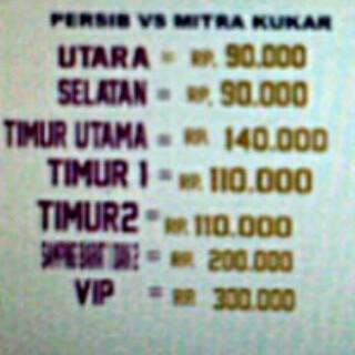 eka23ramdani's tweet photo. Bener hnteu iyeu teh mang @yanabool http://t.co/4rSSwBdSPJ