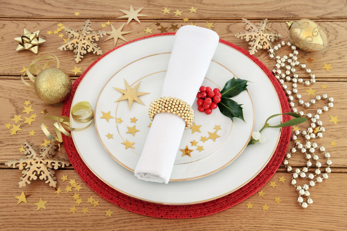 HIDarlington's tweet photo. Never too early to plan Christmas! View our brochure at http://t.co/FJhsxCJ44E for packages! #darlington #durham http://t.co/bmURKxTHqi