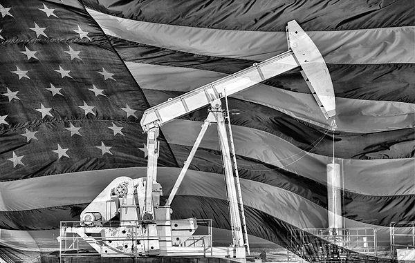 iPetroleuminfo's tweet photo. OIL #RigCount ๐ฝ DROPS TO 614!#OilPrice ๐ผ Up But Probably Temporary with #OPEC #PriceWar! #USA MUST #ExportLNG! http://t.co/RFyRWlsYb6