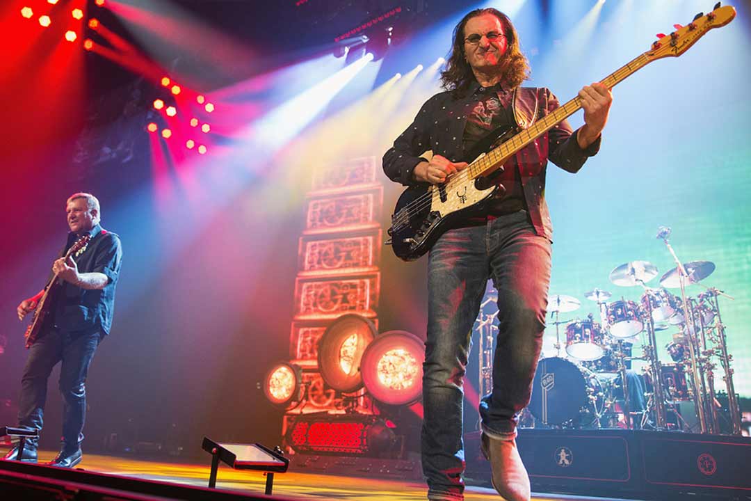UltClassicRock's tweet photo. Video premiere! Watch @rushtheband play a song from their upcoming live release: http://t.co/RZ5aZjIAf6 http://t.co/WV5k4s8bKI
