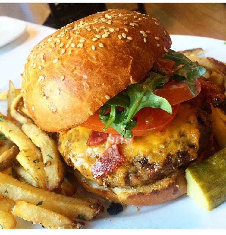 NOLARestaurant's tweet image. Open for lunch today 11:30am-2pm:
NOLA Burger with house cut fries!
#nolalunch #postgamerecovery #whodat