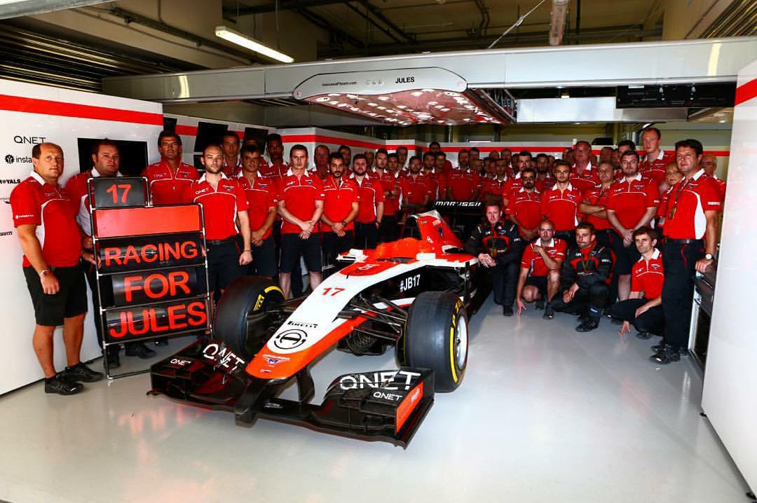 Solo_FormulaUno's tweet photo. 1 year ago... #JB17 #RacingForJules http://t.co/LlKuxTG2v2