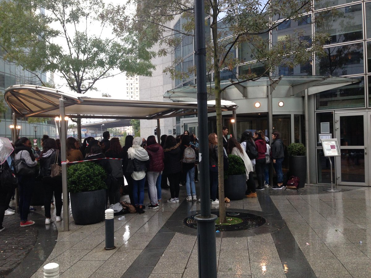 Dear <a href="/Nashgrier/">Nash Grier</a> , French fans are here for you ! It's a pleasure to receive you at <a href="/PullmanDefense/">Pullman La Défense</a> #frenchhospitality