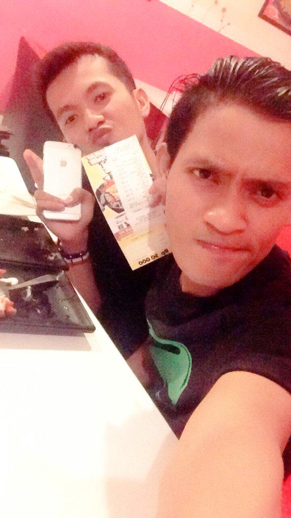 GoldenMask_'s tweet photo. Yeeaayyy!!! We got " @IndianZone_PWK Shopping Voucher" from @Bubu_Cafe 🙌 Tqsm, darl.. 👌✌💖 http://t.co/Zdq6aMHLxD