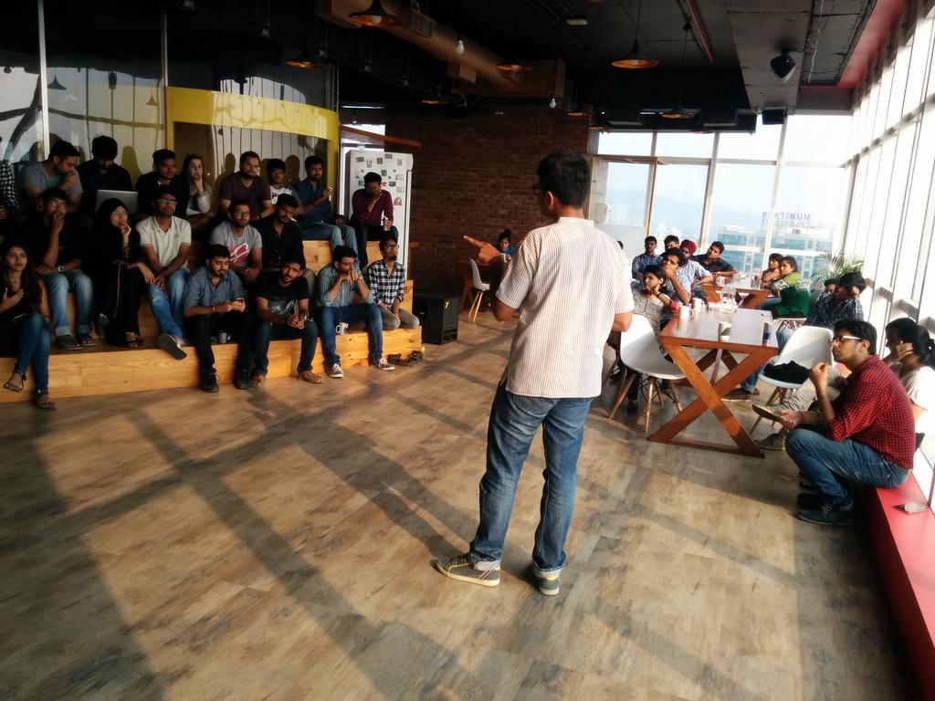 WeAreCrowdfire's tweet photo. Everyone gathered for #OneMonday at @Crowdfire HQ. #startuplife http://t.co/k54TfOiJRd