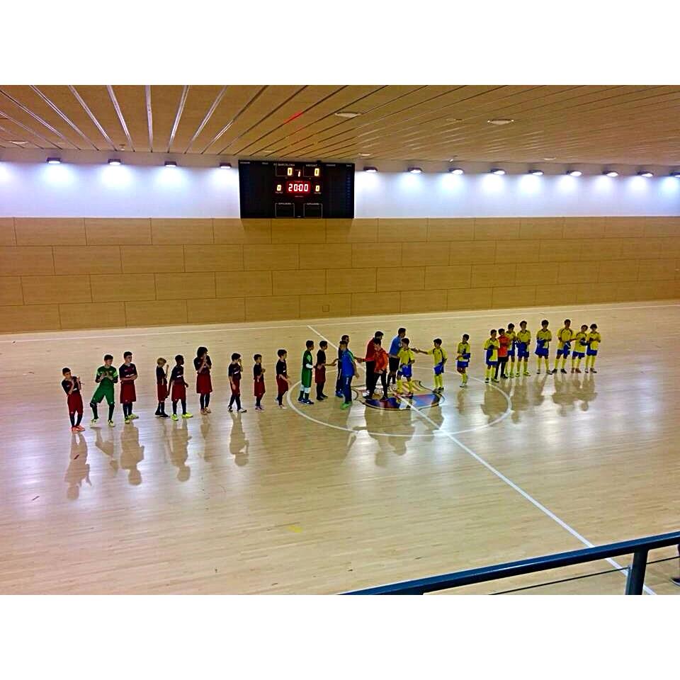 PLAYFUTSALCAT's tweet photo. El jugador de Campus Adrià Miranda jugador de l'@AEFSARRELS és va medir al @FCBfutbolsala a un alt nivell. #josocplay http://t.co/RGnw1m2DOn