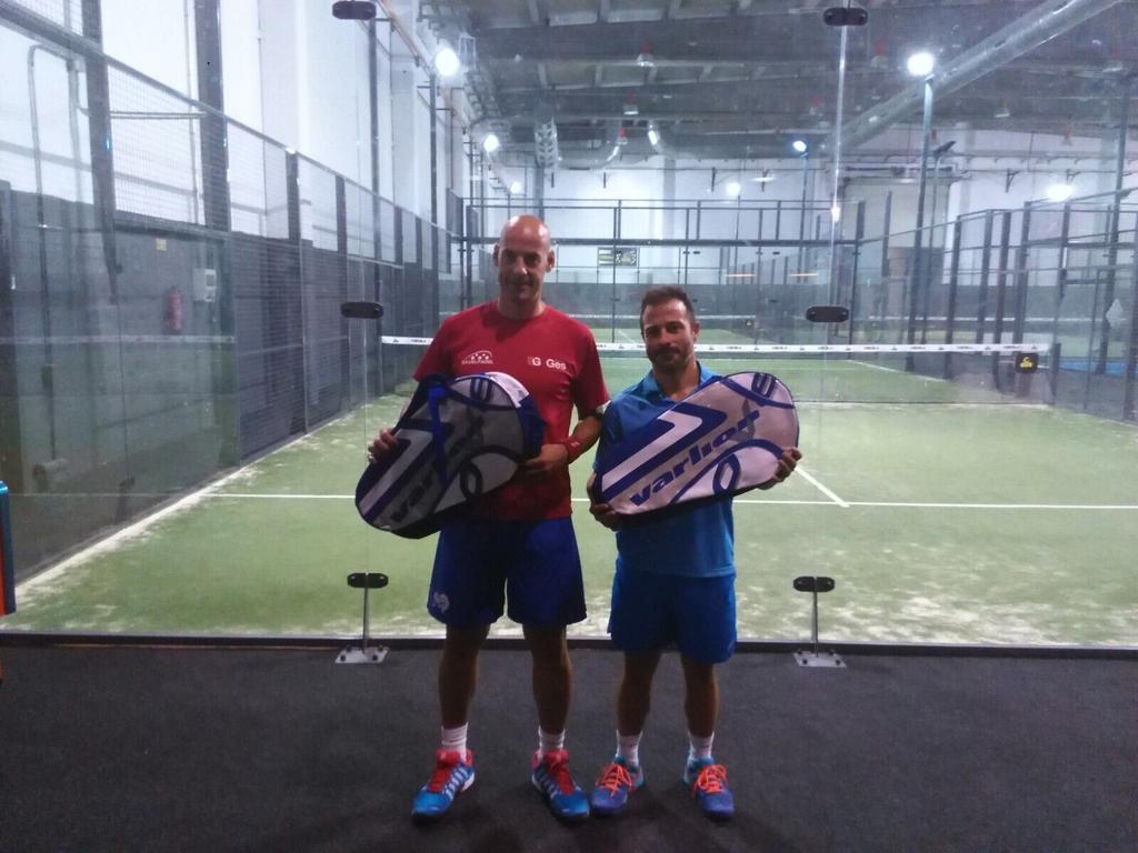 Time2Padel's tweet photo. OCT&amp;NIGHT nos dejó el pasado viernes 2 con algunos ganadores...enhorabuena amig@s! #Padel #TorneosTime2Padel http://t.co/k9P2c3IrWL
